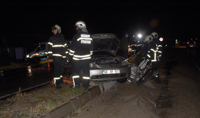 Aksaray'da İki Otomobil Çarpıştı: 1 Ölü, 3 Yaralı