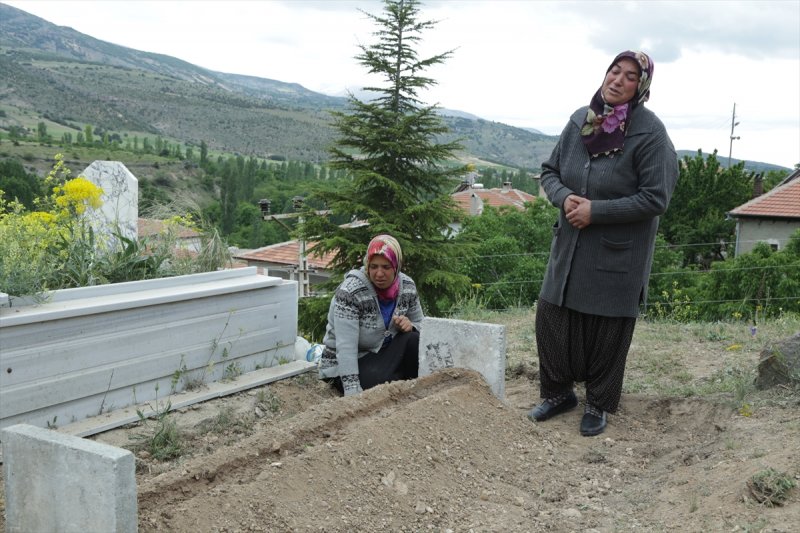 Minik Ömer'in Ölümü Bayramı Hüzne Boğdu