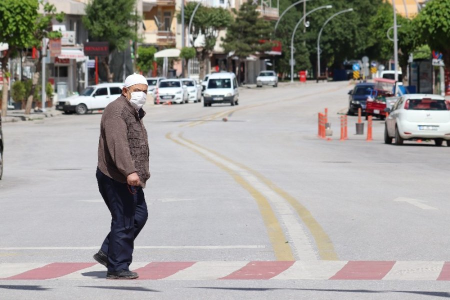 Karaman’da 65 Yaş Üstü Vatandaşlar İznin Tadını Çıkardı