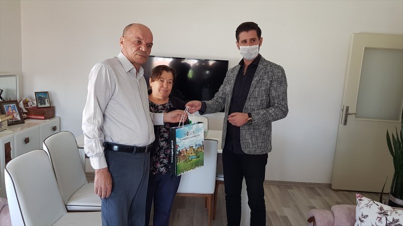 Niğde'de Şehit Aileleri İle Mobil Bayramlaşma