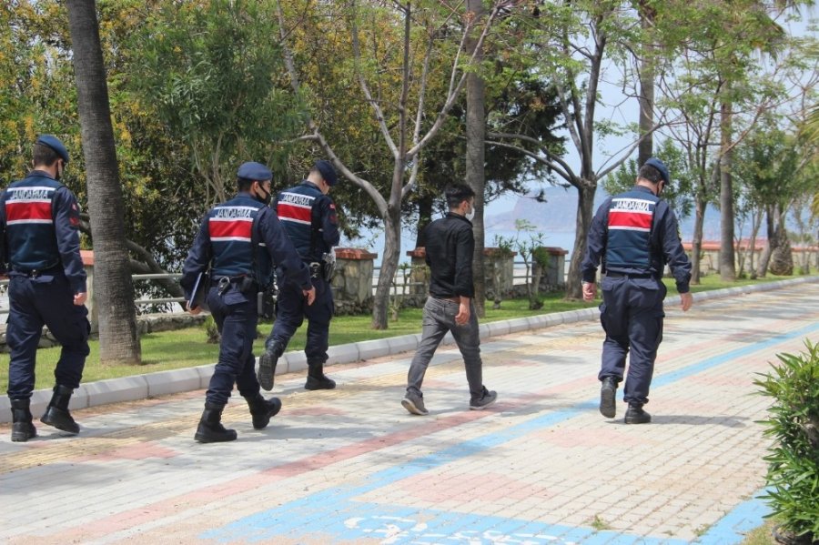 Alanya’da 198 Kişiye 167 Bin Tl Ceza