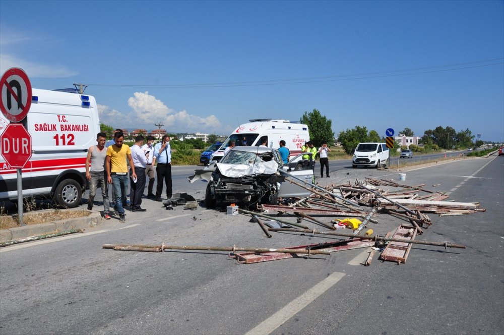 Antalya'da Feci Kaza