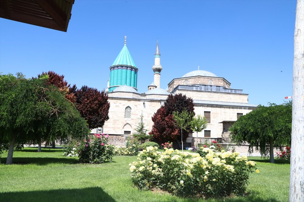 Mevlana Müzesi'nin Turkuaz Kubbesi Yenileniyor