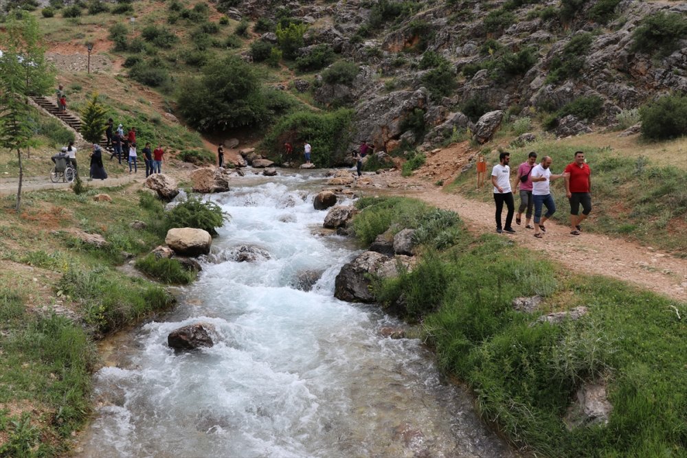 İvriz, Tarihi, Serin Havası Ve Doğal Güzellikleriyle İlgi Odağı Oldu