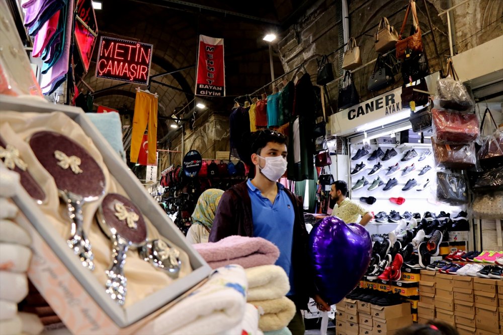 800 Yıllık Kayseri Kapalı Çarşı Esnafı Umudunu Gurbetçilere Bağladı