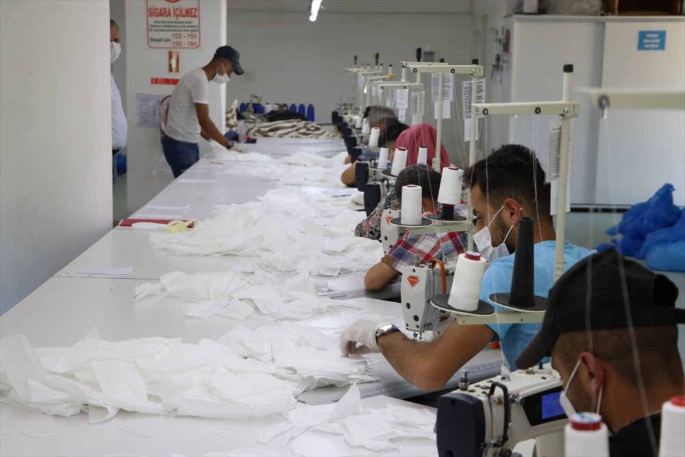 2500 Nüfuslu Beldede 2 Milyondan Fazla Maske Üretildi
