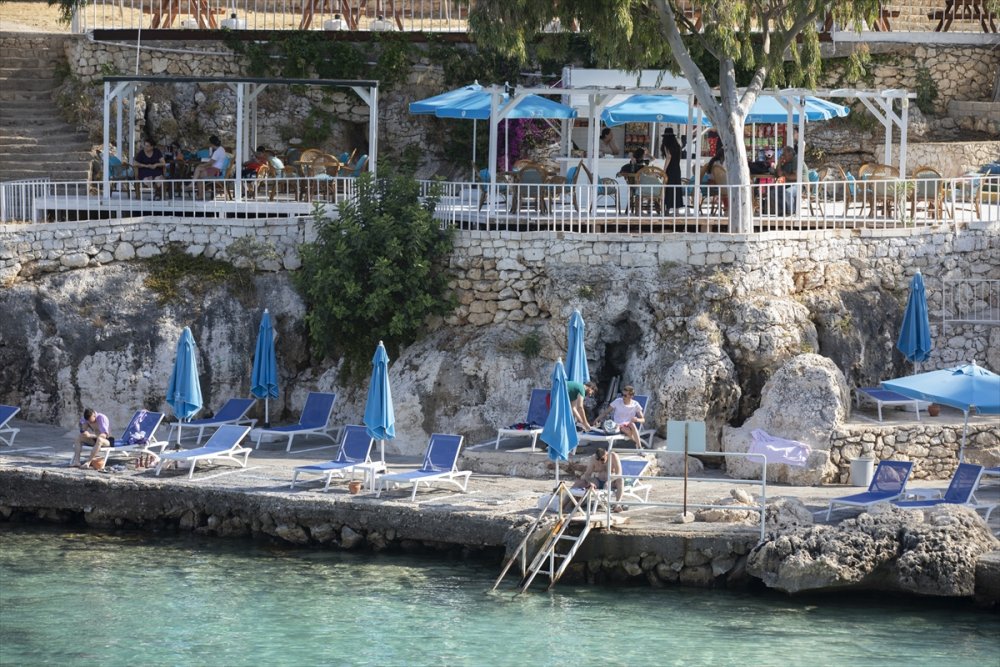 Mersin'de plajlara Kovid-19 düzenlemesi