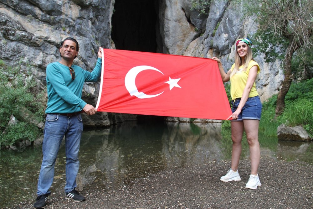 Konya'daki Çamlık Mağaraları Doğaseverleri Hayran Bırakıyor
