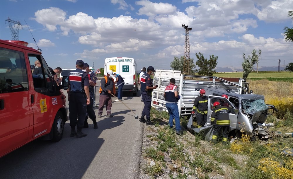 Konya Aksaray Yolundaki Feci Kazada Karı Koca Hayatını Kaybetti