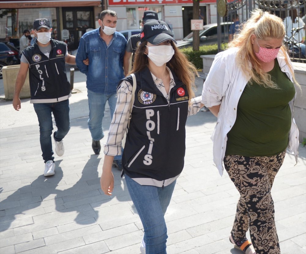 Eskişehir'de Uyuşturucu Operasyonunda 3 Şüpheli Yakalandı