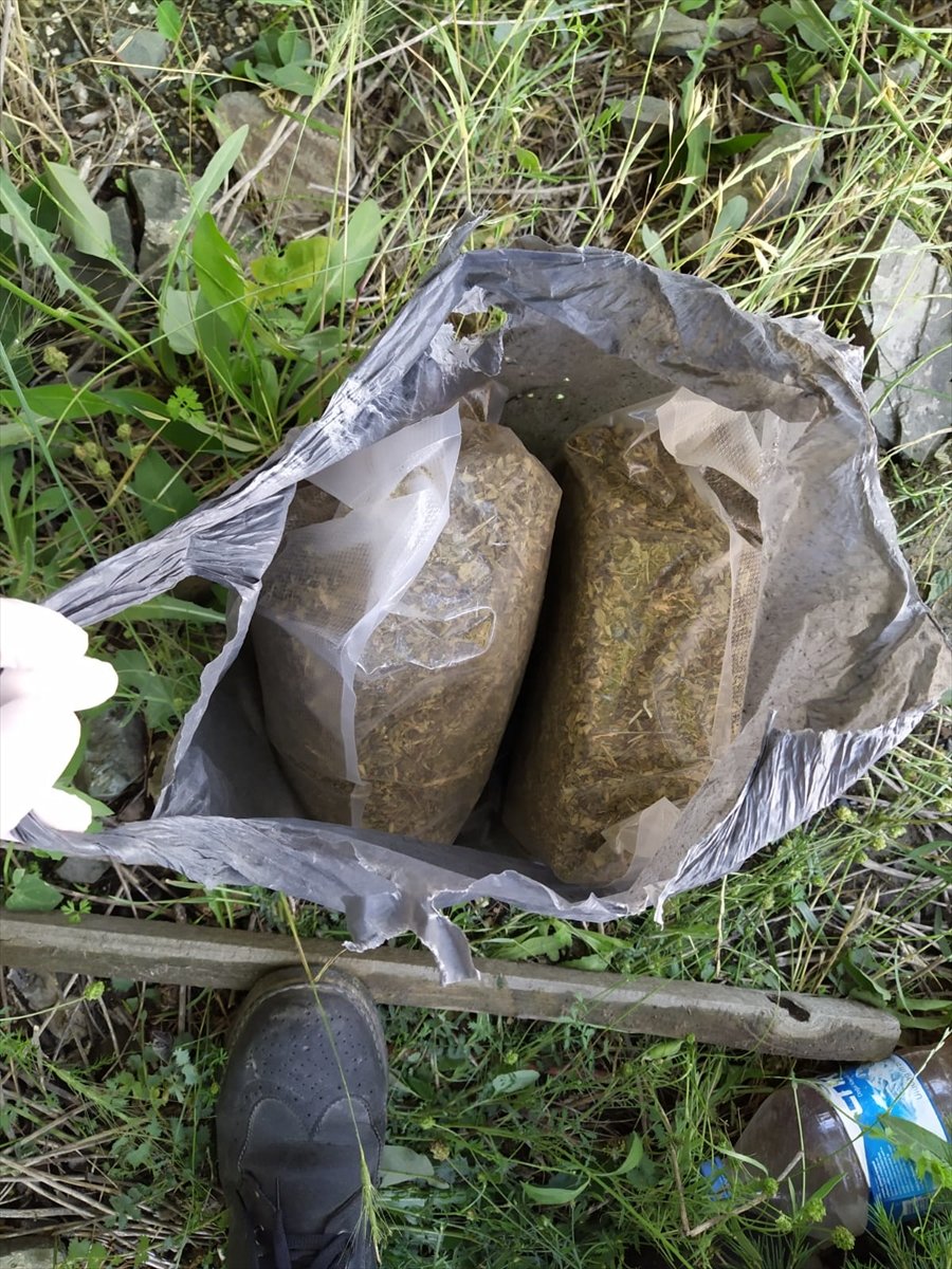 Eskişehir'de Uyuşturucu Operasyonunda 3 Şüpheli Yakalandı