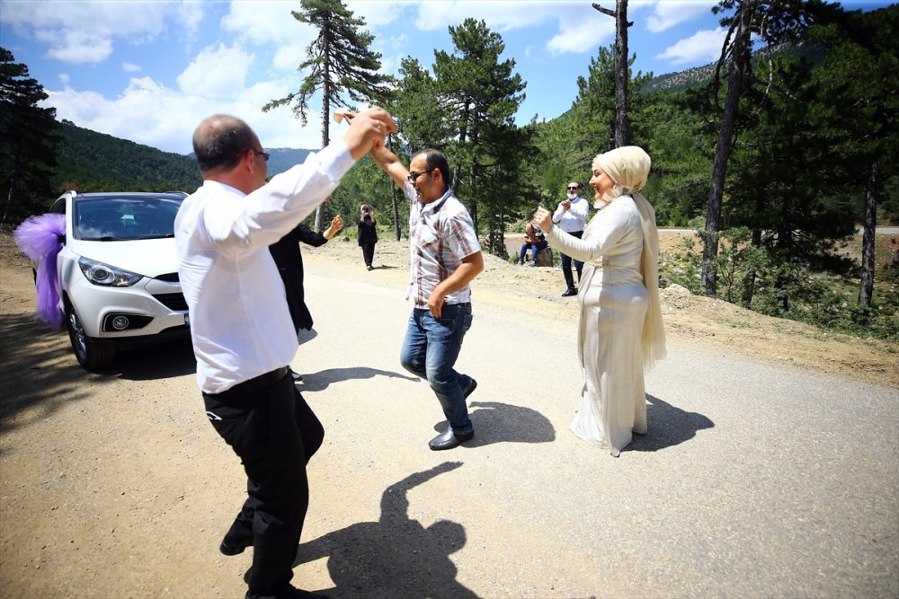 Konyalı Çift Yaylada Düğün Yaptı