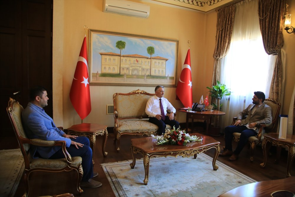 Ukrayna'dan Antalya'ya İlk Gün 949 Turist Geldi