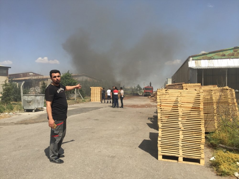 Siyah Dumanlar Bir Anda Konya Semalarını Sardı