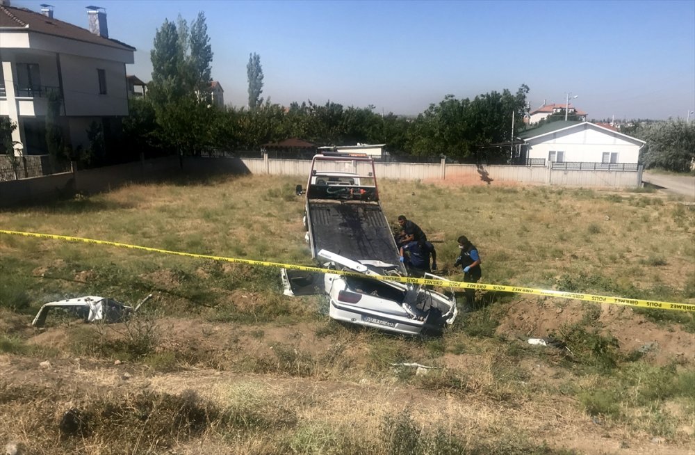 Aksaray'da Otomobil Devrildi: 1 Ölü, 4 Yaralı