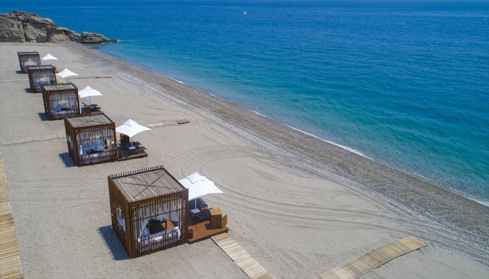 Antalya'da Plajlarda Korona İçin Çözümler