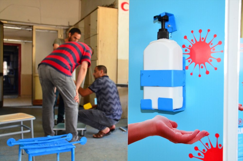 Okulda Pedallı Antiseptik Standı Üretiyorlar