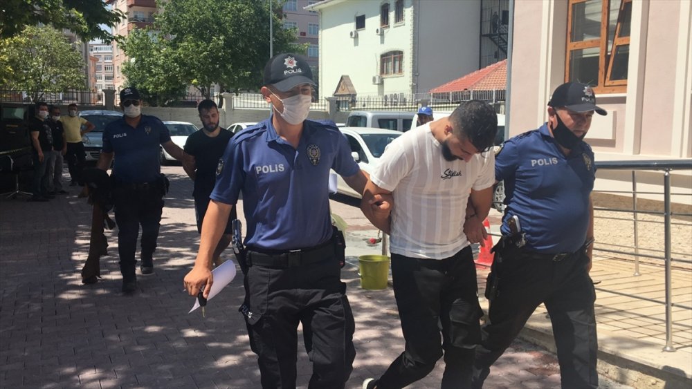 Konya'da Hırsızların Kadın Kılığına Girmesi Kurtarmadı