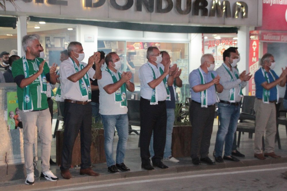 Serik'te şampiyonluk sevinci