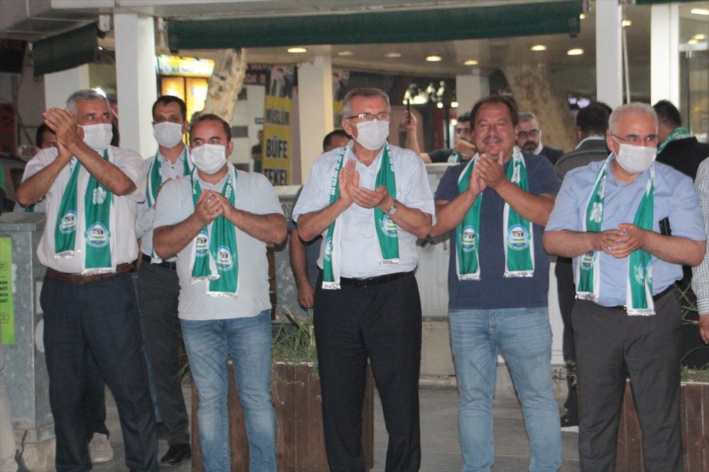 Serik'te şampiyonluk sevinci