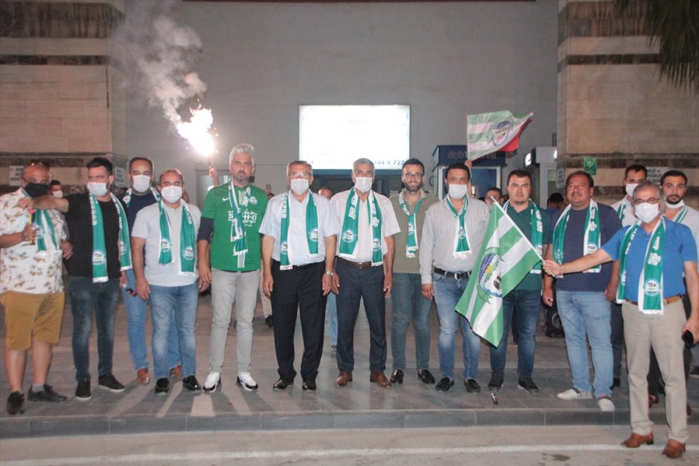 Serik'te şampiyonluk sevinci