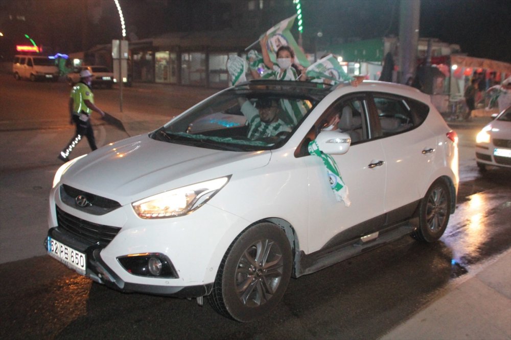 Serik'te şampiyonluk sevinci