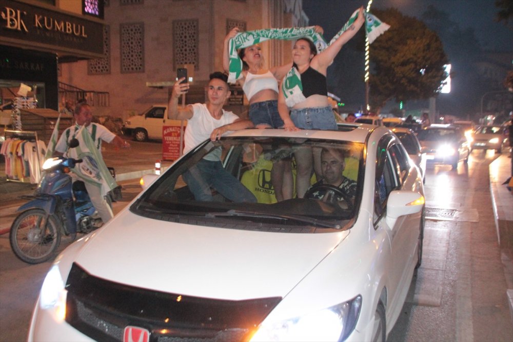 Serik'te şampiyonluk sevinci