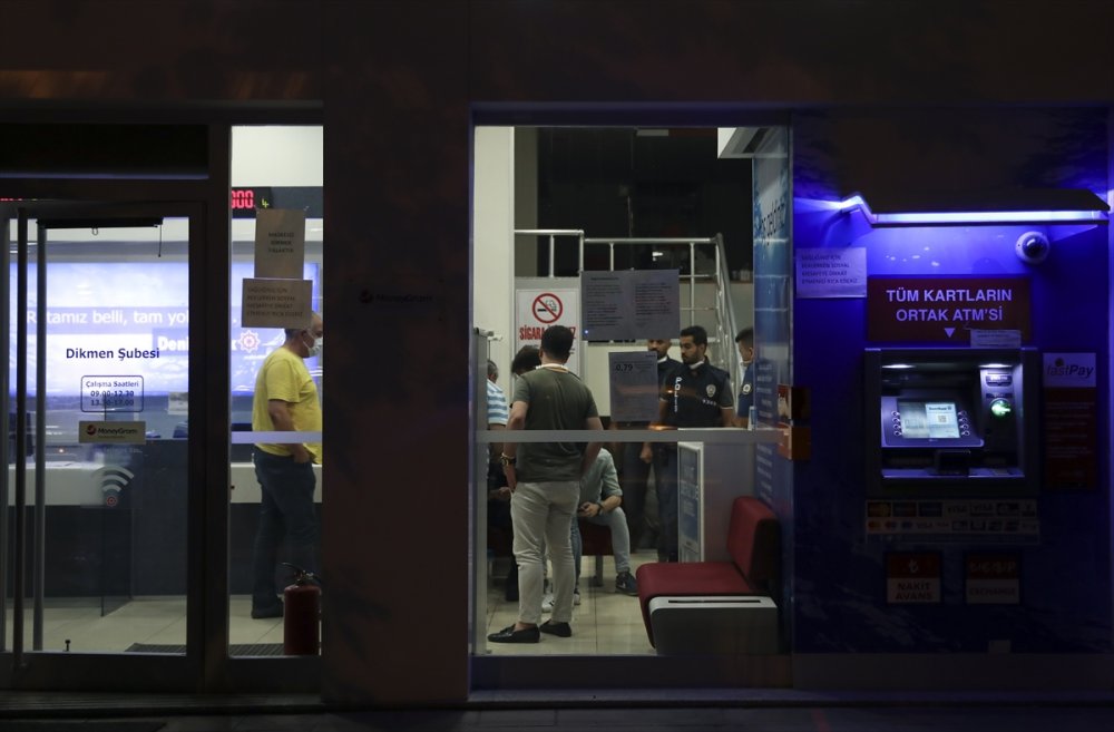 Ankara'da Film Gibi Banka Soygunu