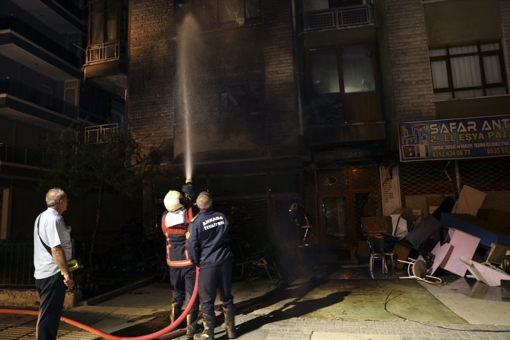 Başkentte İş Yerinde Yangın Paniği