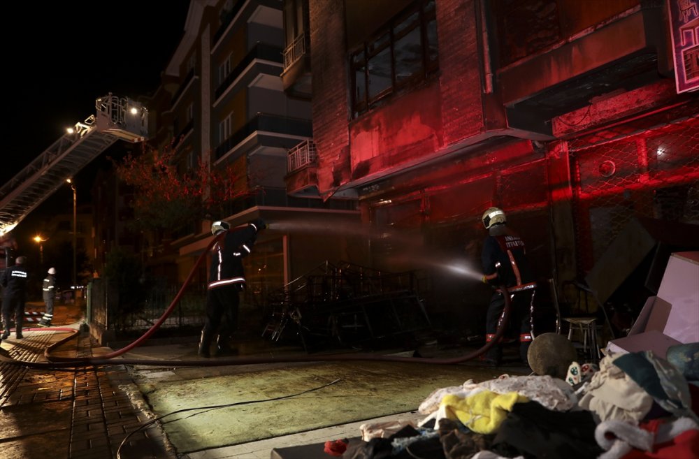 Başkentte İş Yerinde Yangın Paniği