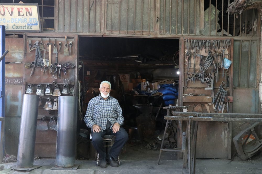 Ekmeğinin Peşinde Ateş Başında Geçen 61 Yıl