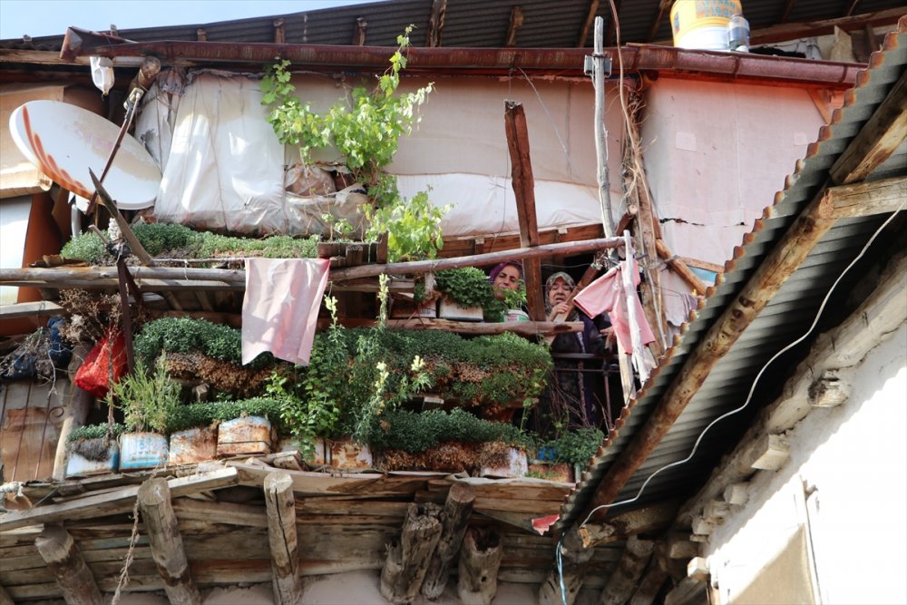 Ermenek Fesleğen Kokulu Sokaklarıyla Misafirlerini Ağırlıyor