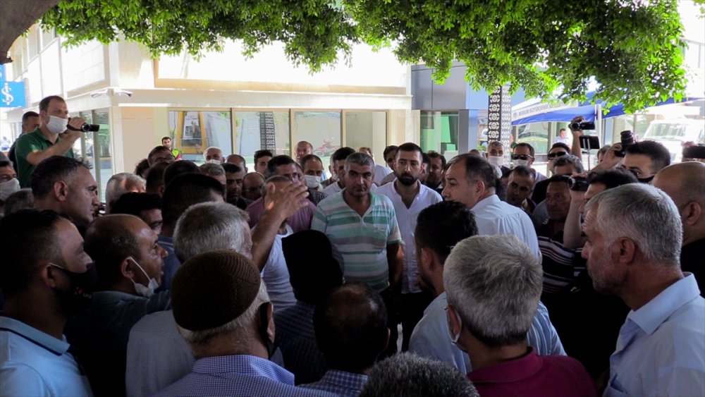 Mersin'de Dolmuşçuların "Ek Güzergah" Eylemine Polis Müdahalesi