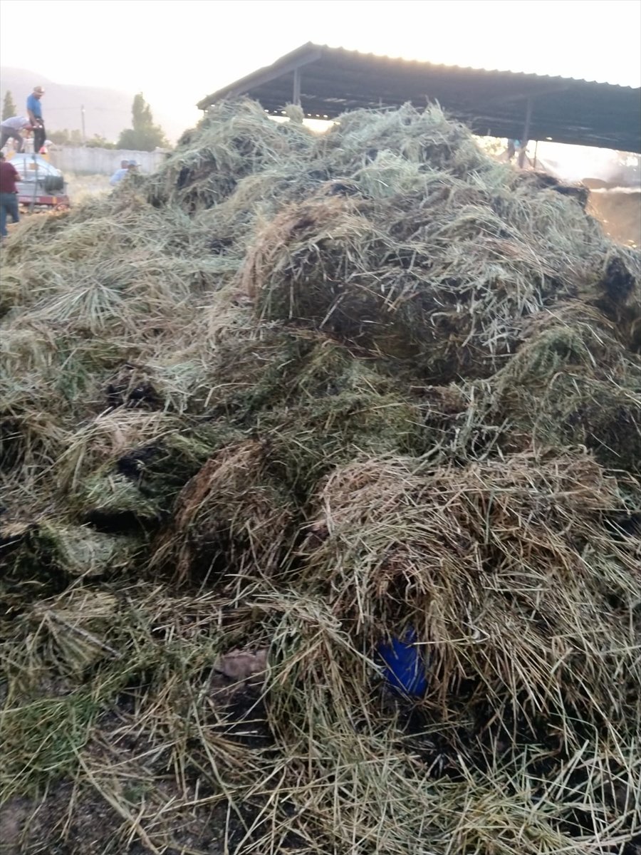 Karaman Meydana Gelen Yangından Maddi Hasar Oluştu