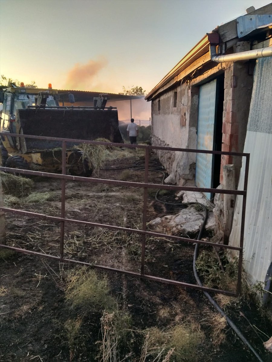 Karaman Meydana Gelen Yangından Maddi Hasar Oluştu