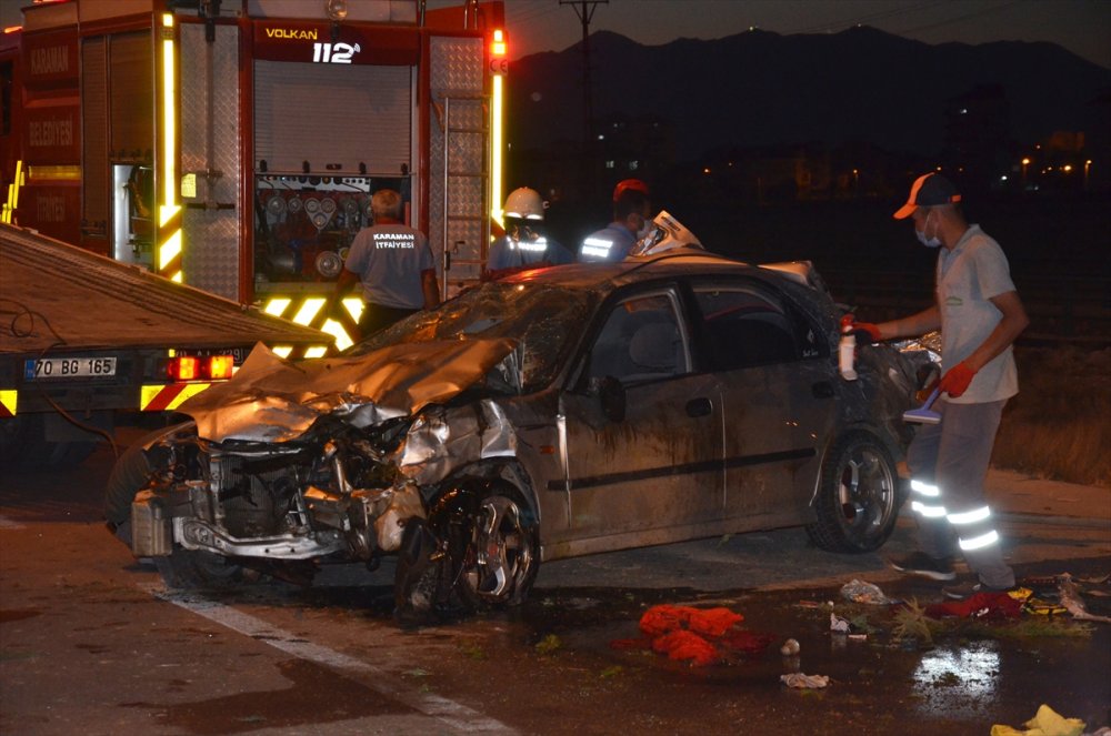 Karaman'da Otomobil Devrildi: 2 Yaralı