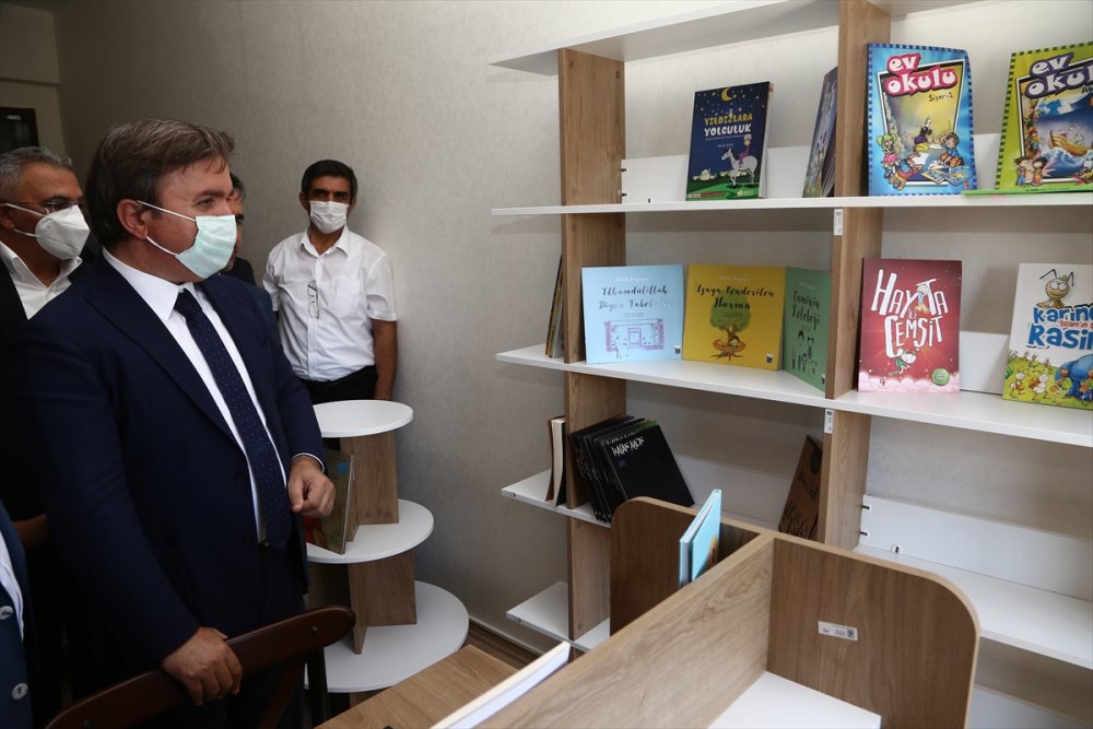 Aksaray'da Z-kütüphane Açılışı Yapıldı