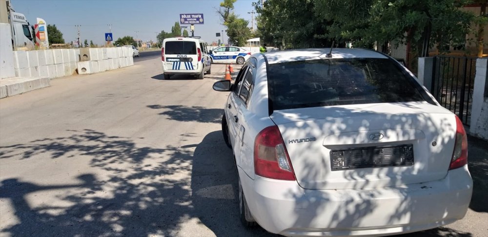 Aksaray'da Hırsızlık Zanlıları Polisi Peşinden Koşturdu