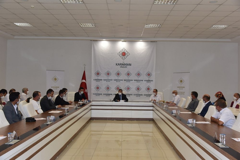 Karaman'da Muhtarlar Toplantısı Yapıldı