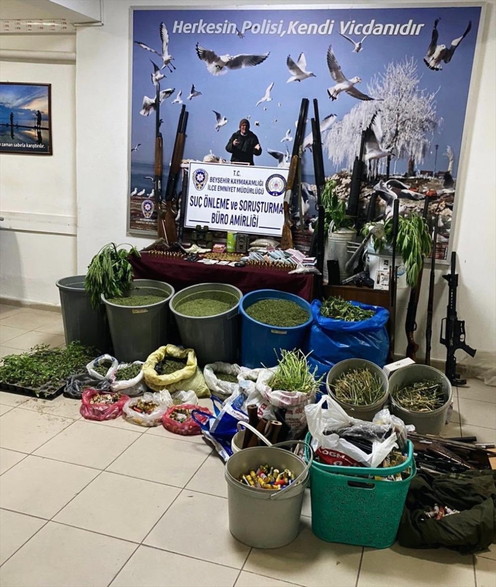 Konya'da Uyuşturucu Operasyonunda 4 Şüpheli Gözaltına Alındı