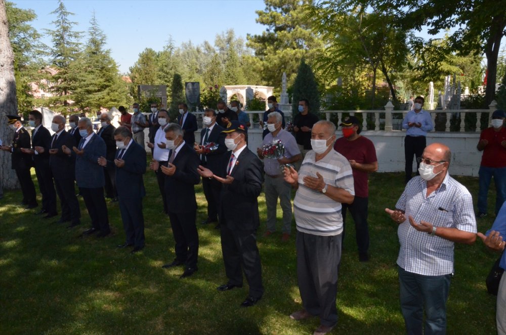 Karaman'da Arefe Gününde Şehitlik Ziyareti
