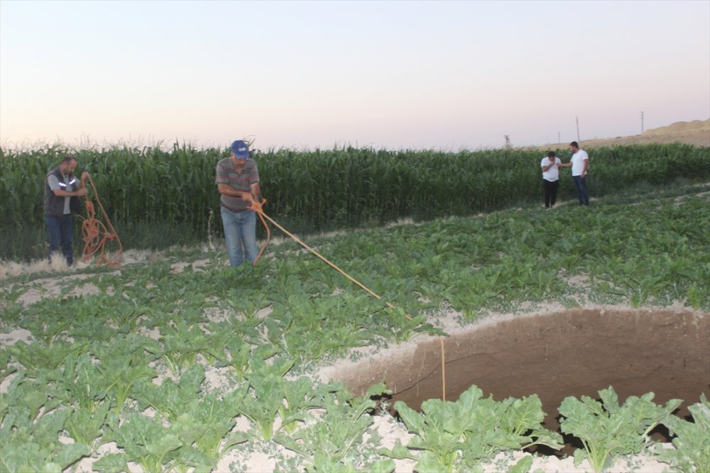 Konya Karapınar'da Oluşan Obruklar Korkutmaya Devam Ediyor