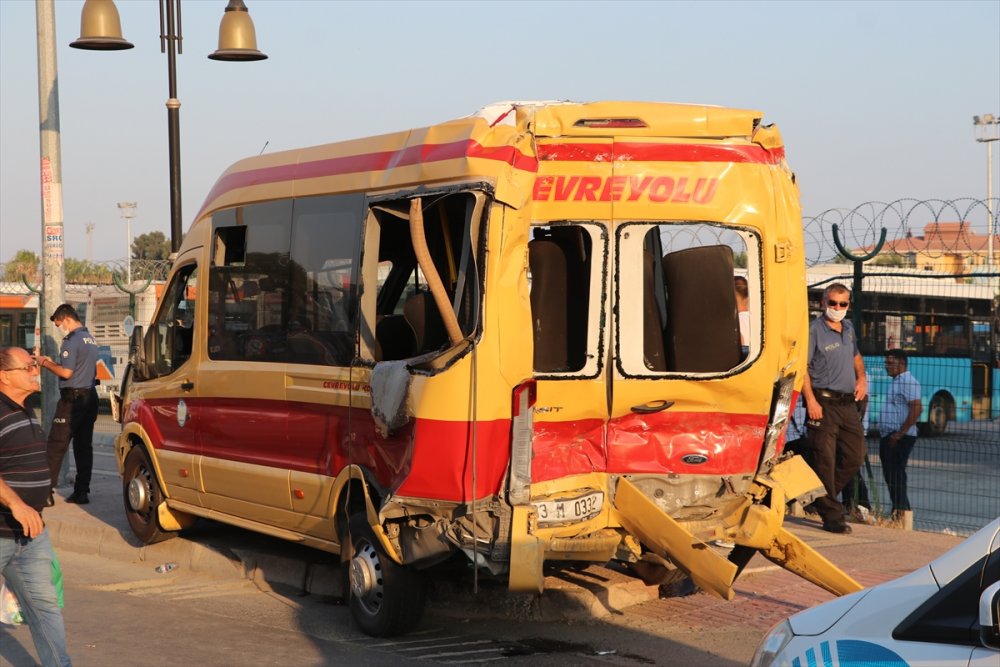 Mersin'de Zincirleme Trafik Kazası: 6 Yaralı