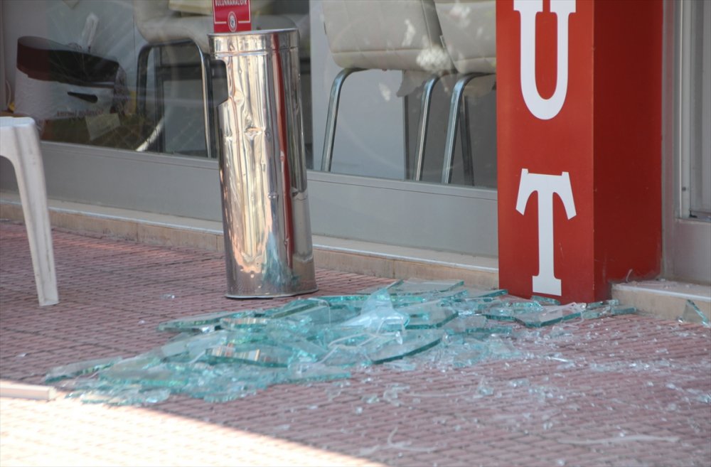 Antalya'da Eczaneye Silahlı Saldırı Zanlısı Yakalandı