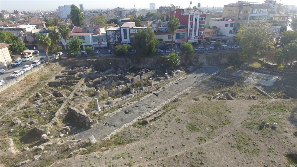 Mersin'de Temel Kazısı Sırasında Bulunan Antik Roma Yolu Turizme Kazandırılıyor