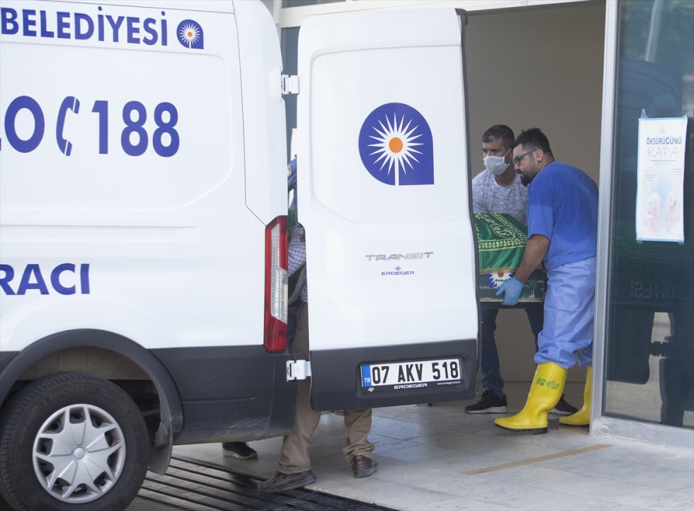 Antalya'da Yaşanan Olayda Abi Kardeş Katili Oldu