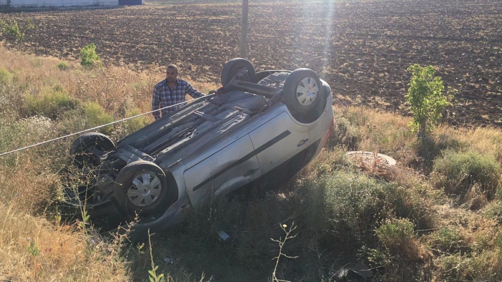 Konya’da Otomobil Takla Attı: 2 Yaralı