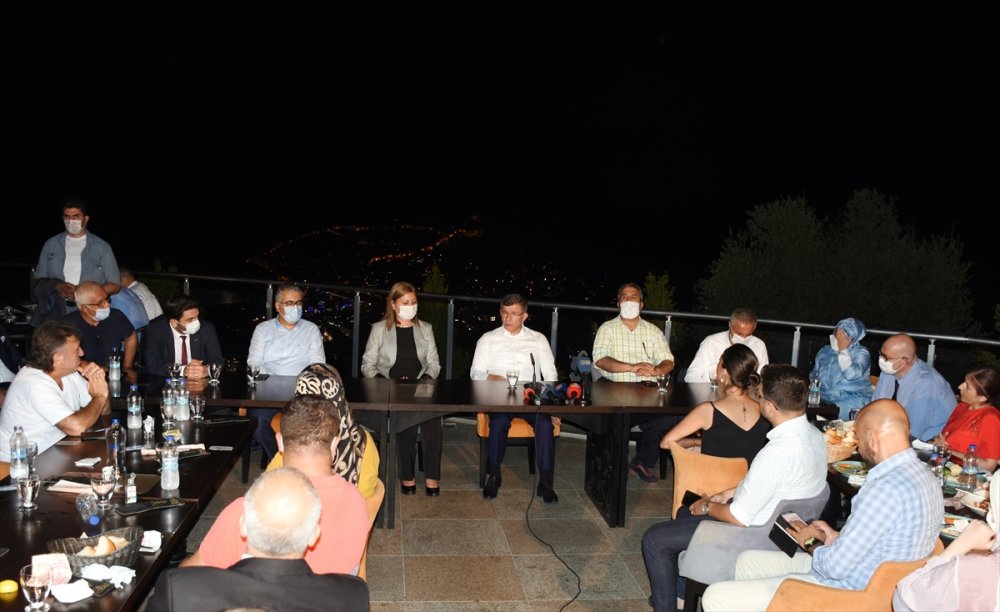 Gelecek Partisi Genel Başkanı Davutoğlu, Ortadoğu'yu Değerlendirdi