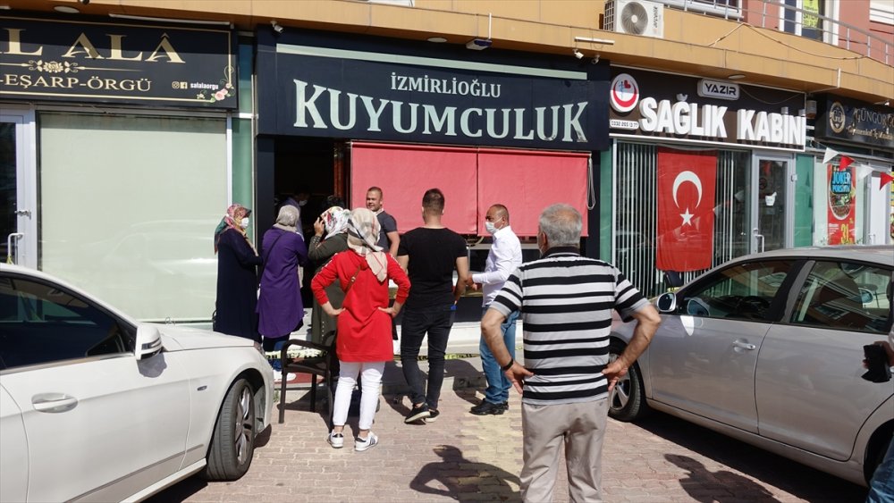 Konyalı Kuyumcu Hırsızları Polise Paket Etti