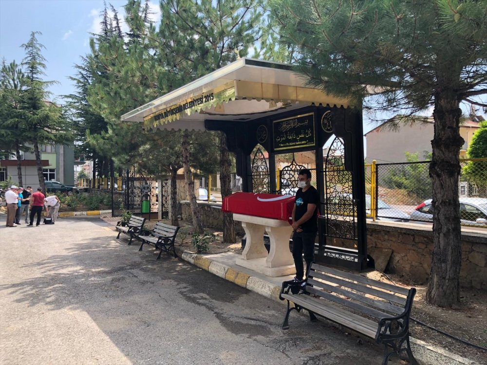 Konya'da Hayatını Kaybeden Kore Gazisi Son Yolculuğuna Uğurlandı